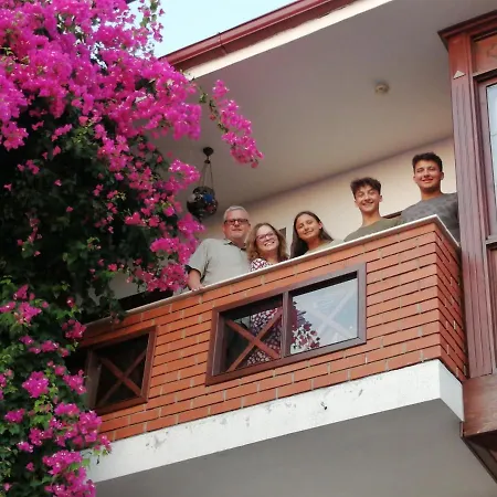 Mary's House ホテル