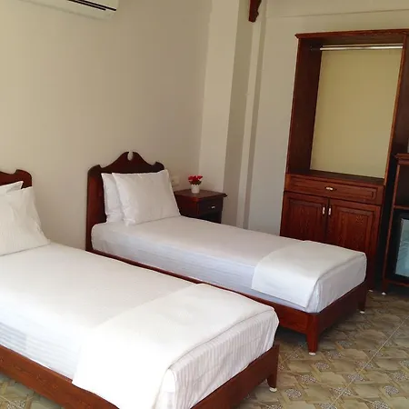 Hotel Mary's House 3*