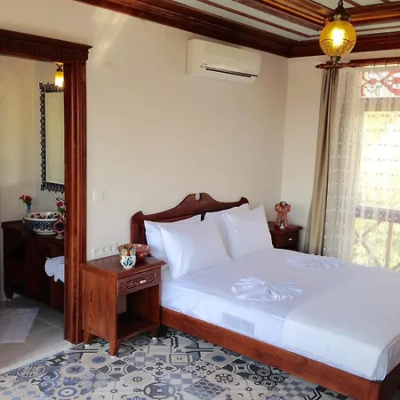 Mary's House Hotel 3*