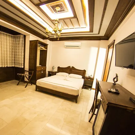 Mary's House Hotel 3*
