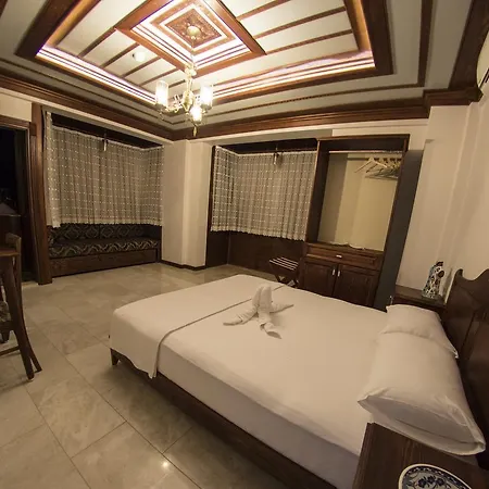 Hotel Mary's House 3*