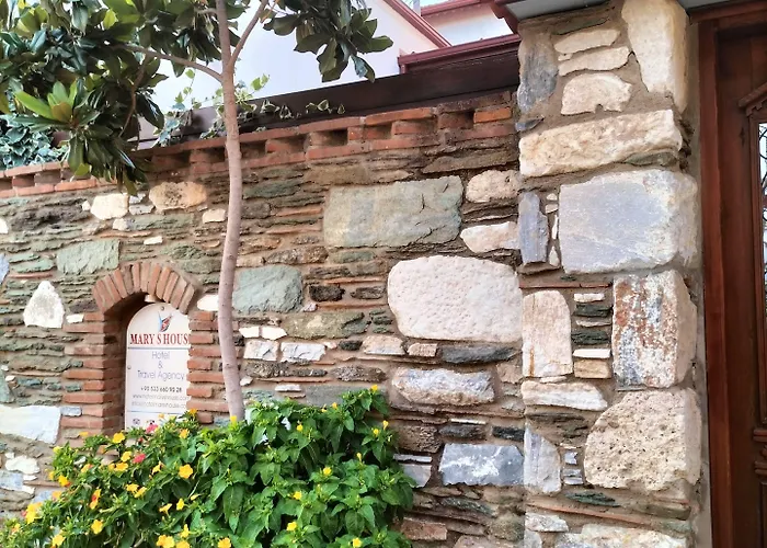 Mary's House Ξενοδοχείο 5*